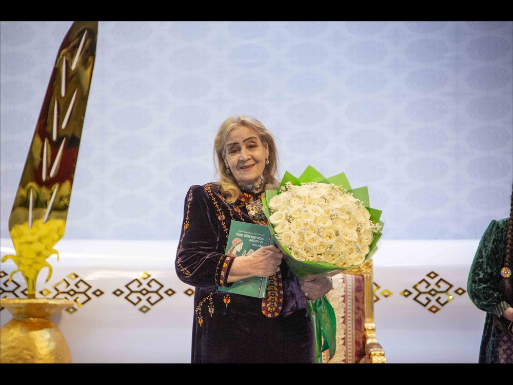 Gözel Şagulyýewanyň 85 ýaş toýy: Türkmen medeniýetiniň baýramy