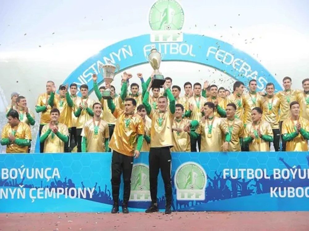 Arkadag stadionynda geçirilen final duşuşygynda Arkadag futbol topary Türkmenistanyň Kubogyny eýeledi