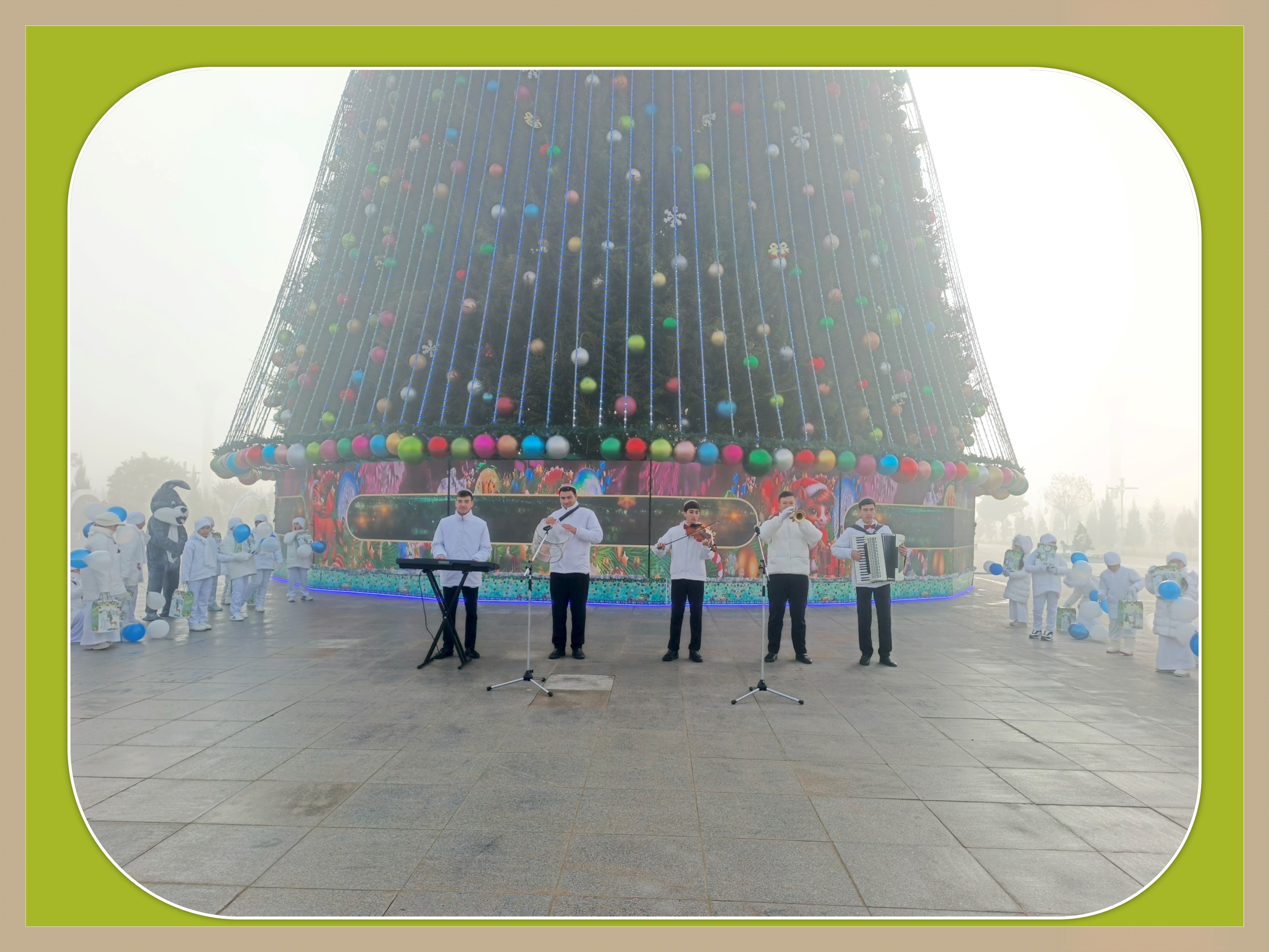 Sungat mekdebiniň talyplarynyň Täze ýyl mynasybetli aýdym-sazly çykyşlary 